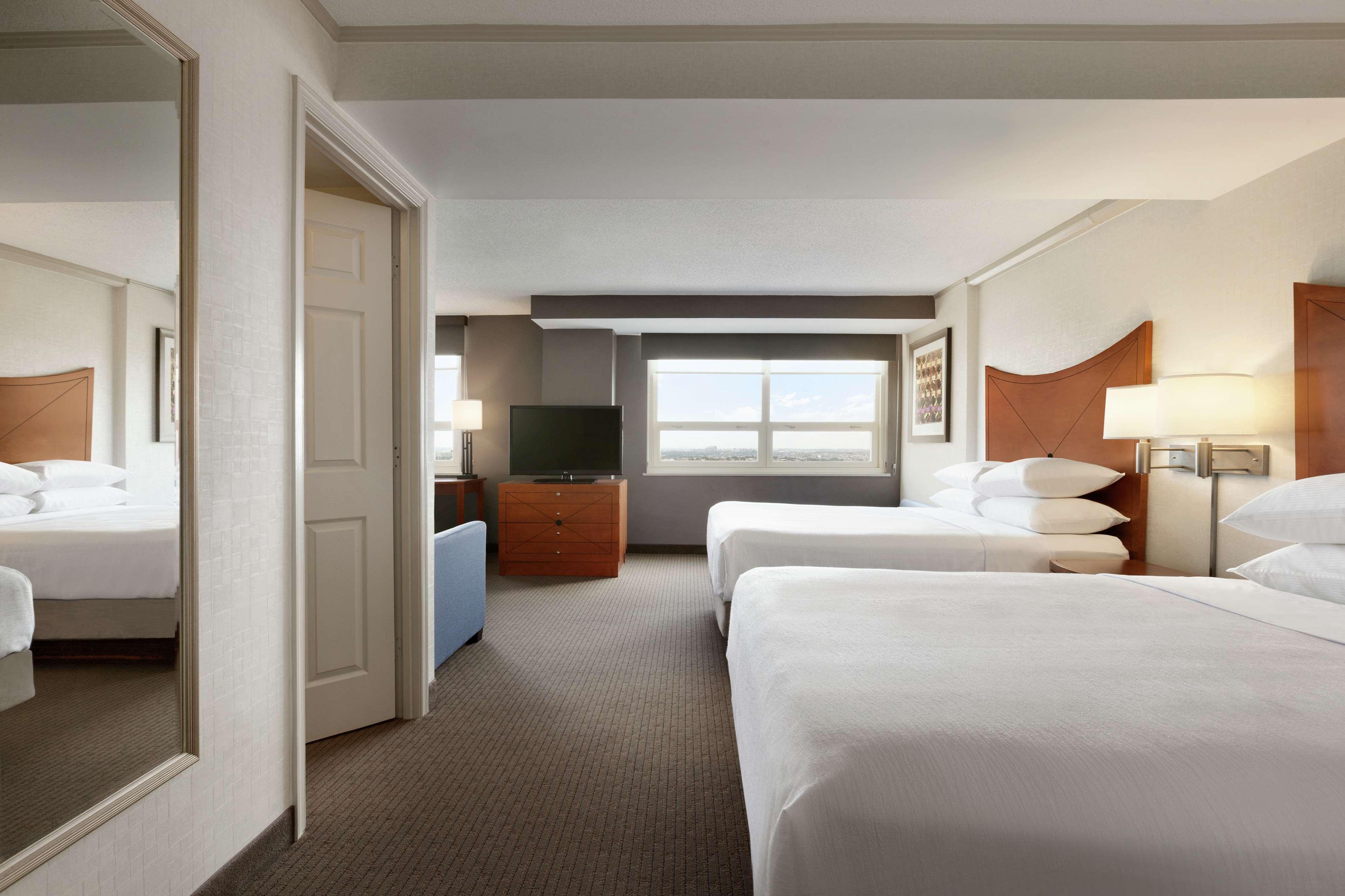 Embassy Suites Baltimore Inner Harbor Dış mekan fotoğraf